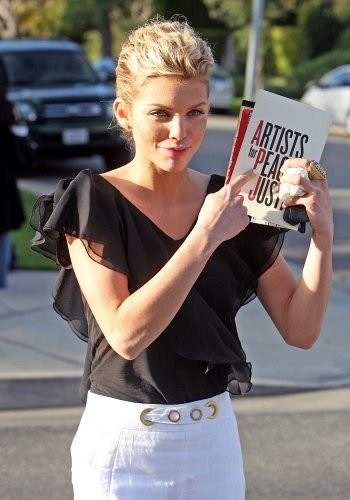 Annalynne McCord