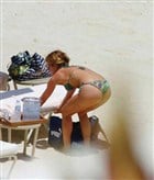 Jennifer aniston bikini bottom