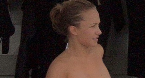 Hayden Panettiere Topless Candid Pic