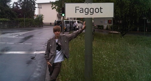 Justin Bieber faggot