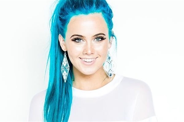 DJ Tigerlily Will Donate To Charity After Her Nude 