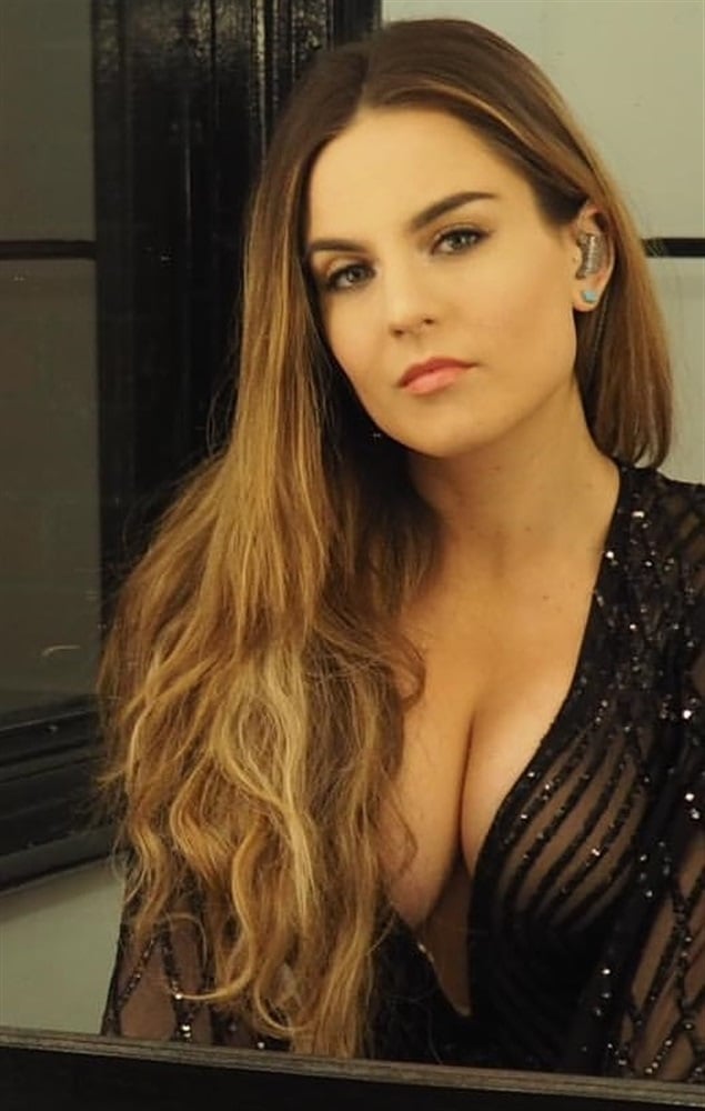 JOJO TAKES HER FAT TITS AND ASS ON TOUR IN EUROPE