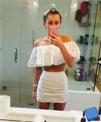Miley Cyrus New Nude Photos Leaked