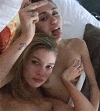 Miley cyrus pissing