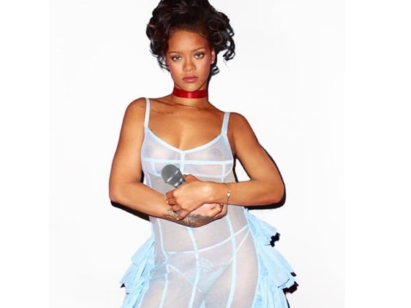 Rihanna Nude Pcs 34