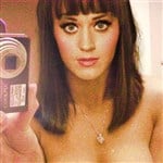 New Katy Perry Topless Selfie Leaked