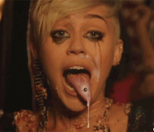 Miley Cyrus Blowjob pics